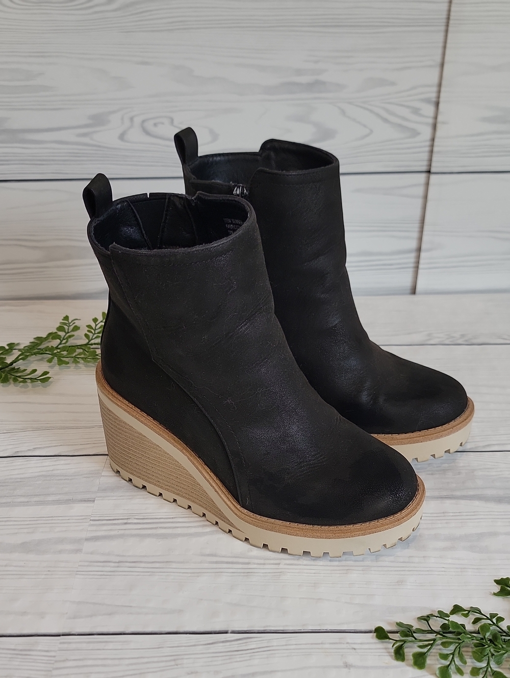 torrid Black Wedge Ankle Boots with Tan Platform Womens Size 8W